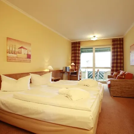 Columbia Hotel 4*
