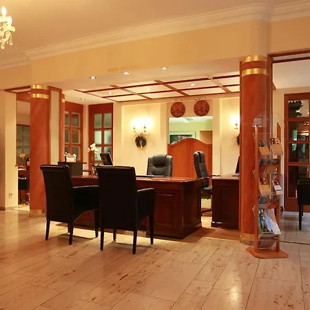 Columbia Hotel 4*